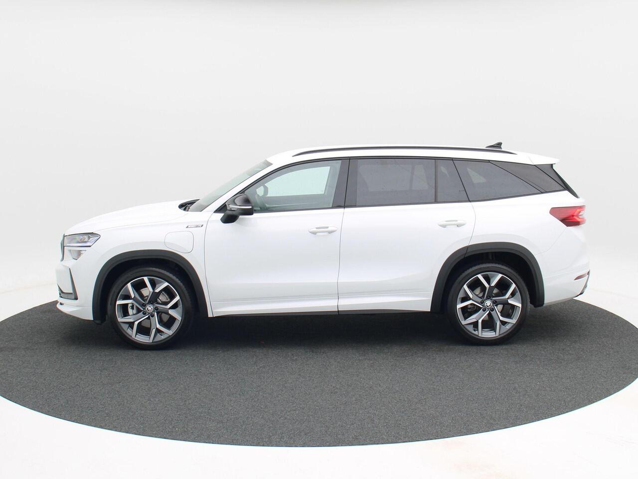 Skoda Kodiaq 1.5 TSi 204 Pk PHEV Sportline Business | Trekhaak | Adaptive Cruise | Stuur/Stoel Verwarming | Navigatie | Full LED | 19 Inch | 11.016 Km !!