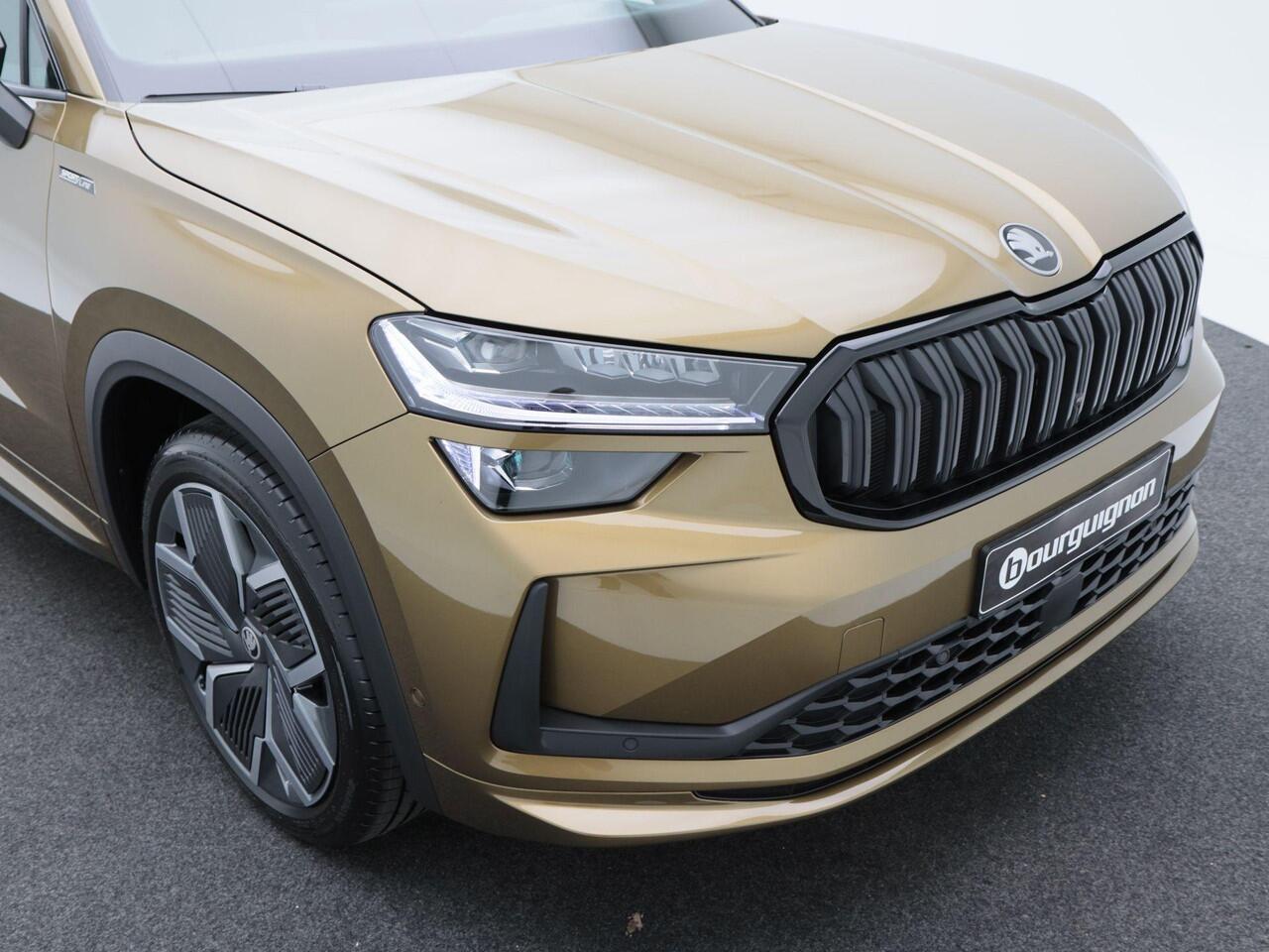 Skoda Kodiaq Sportline Business 1.5 TSI PHEV 204PK | Trekhaak | Panoramadak | Head-up display | Winter pakket