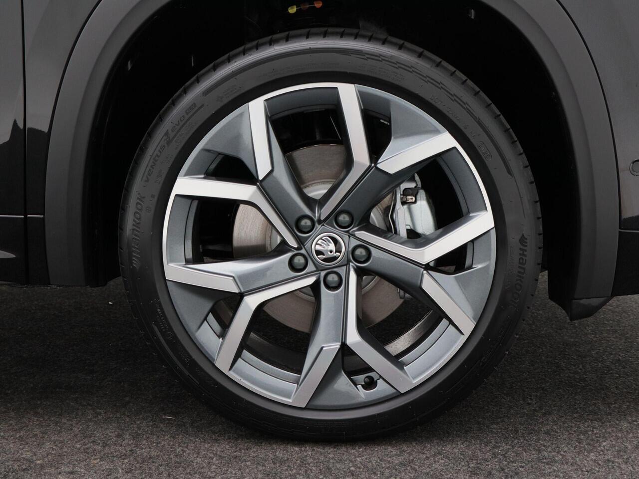 Skoda Kodiaq Sportline Business 1.5 TSI PHEV 204PK | Trekhaak | 360 camera | Panoramadak | Elektr. achterklep