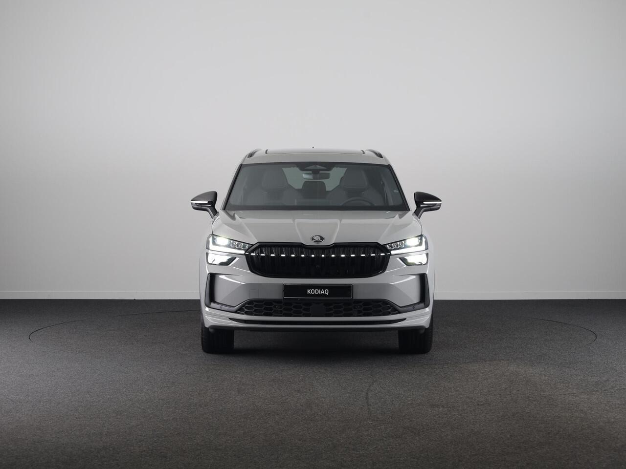 Skoda Kodiaq Sportline Business PHEV 1.5 TSI 204 pk 6 versn. DSG | Trekhaak | Winterpakket | Panoramadak | Light & View pakket