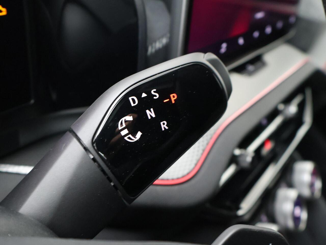 Skoda Kodiaq Sportline Business 1.5 TSI PHEV 204 PK | Trekhaak | Panorama dak | 20" lichtmetalen velgen |