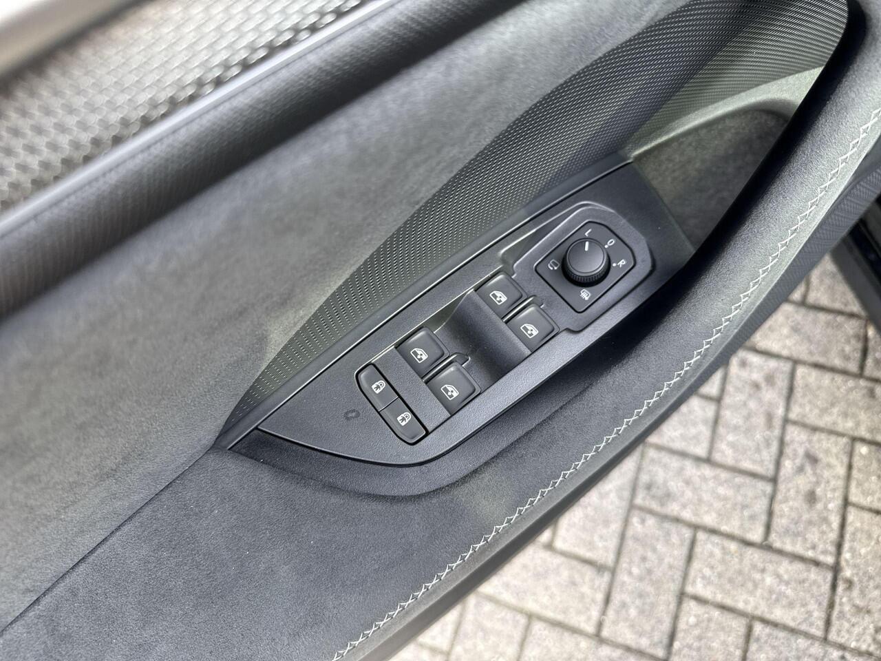 Skoda Kodiaq Sportline Business 1.5 TSI PHEV 150kW/204PK SUV | Comfort Pakket | panoramisch schuif-/kanteldak | Trekhaak wegklapbaar | Parkeer Pakket