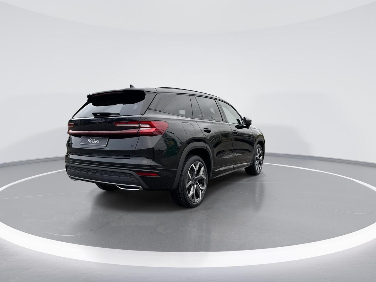 Skoda Kodiaq Sportline Business 1.5 TSI PHEV 150kW/204PK SUV | Comfort Pakket | panoramisch schuif-/kanteldak | Trekhaak wegklapbaar | Parkeer Pakket | 20'' inch velgen Rila aero