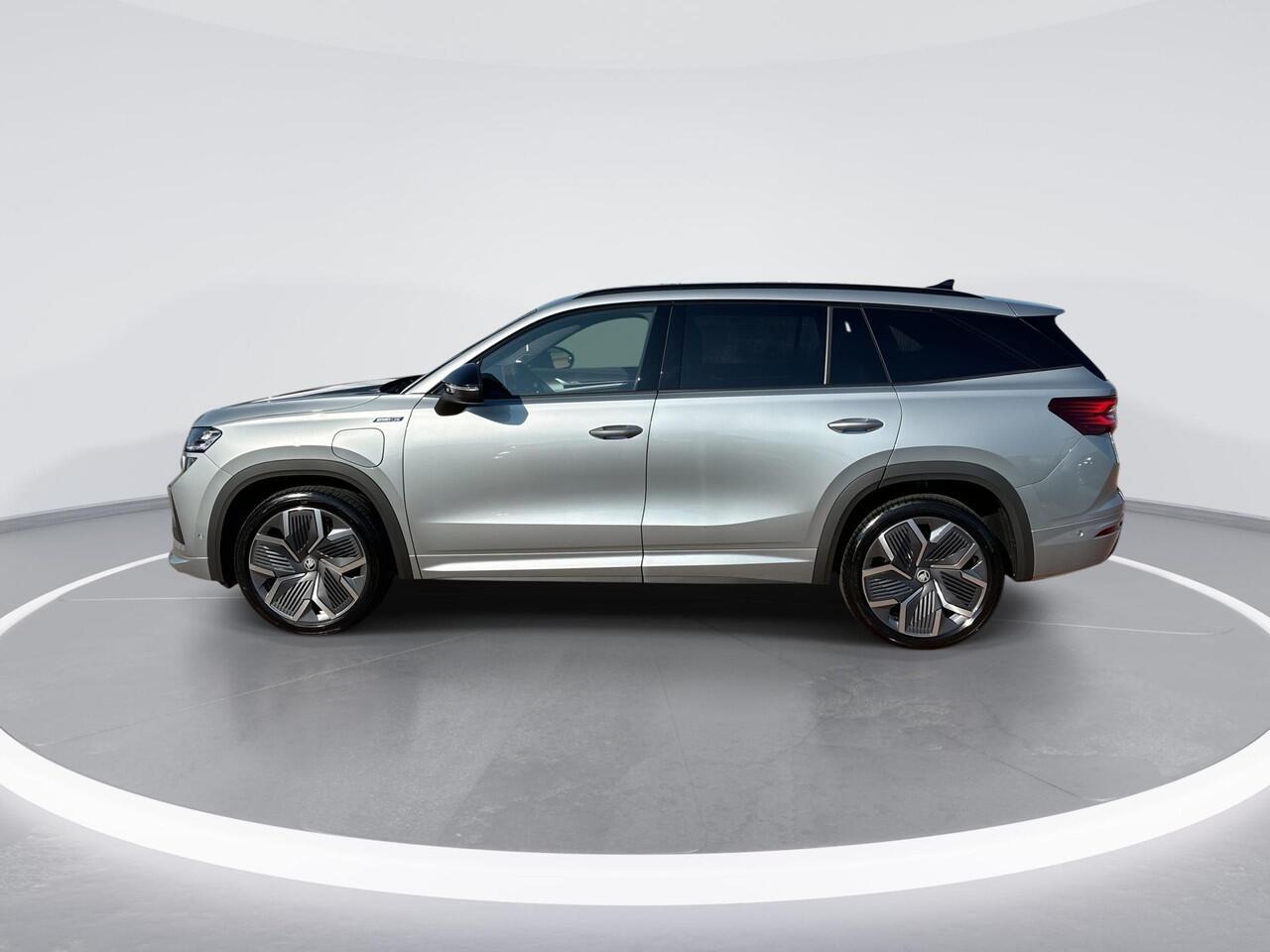 Skoda Kodiaq Sportline Business 1.5 TSI PHEV 150 kW / 204 PK SU | Comfort pakket | Panoramadak | Trekhaak | Parkeer Pakket