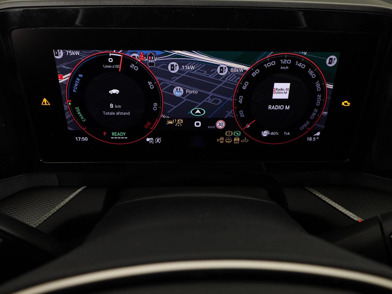 Skoda Kodiaq Sportline Business PHEV 1.5 TSI 204 pk 6 versn. DSG | Panoramadak | Wegklapbare trekhaak | Winter pakket | Verwarmbare vooruit