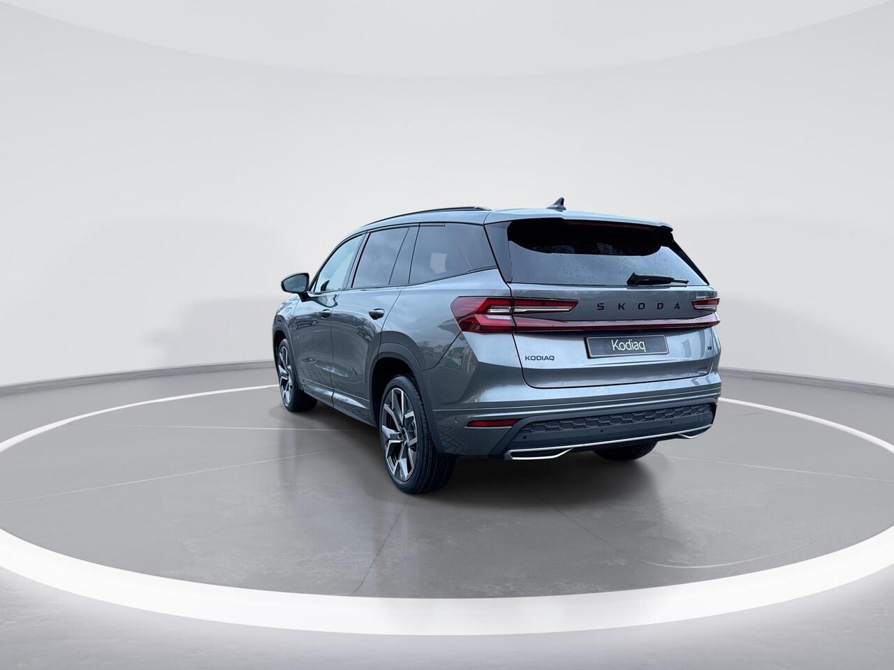 Skoda Kodiaq Sportline Business 1.5 TSI PHEV 150 kW / 204 PK SU | Trekhaak | Comfort Pakket | Panormadak | PL Temp