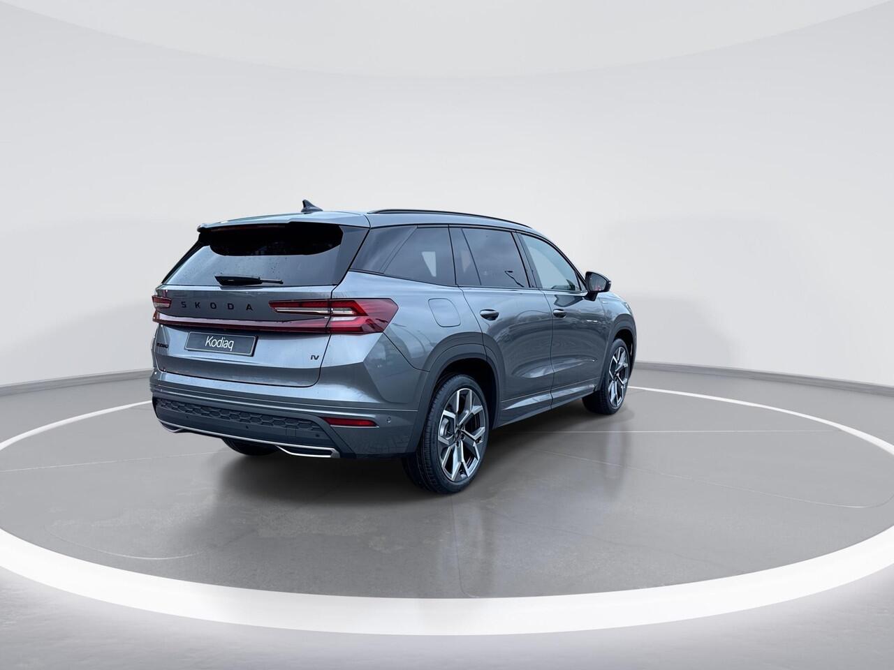 Skoda Kodiaq Sportline Business 1.5 TSI PHEV 150 kW / 204 PK SU | Trekhaak | Comfort Pakket | Panormadak | PL Temp