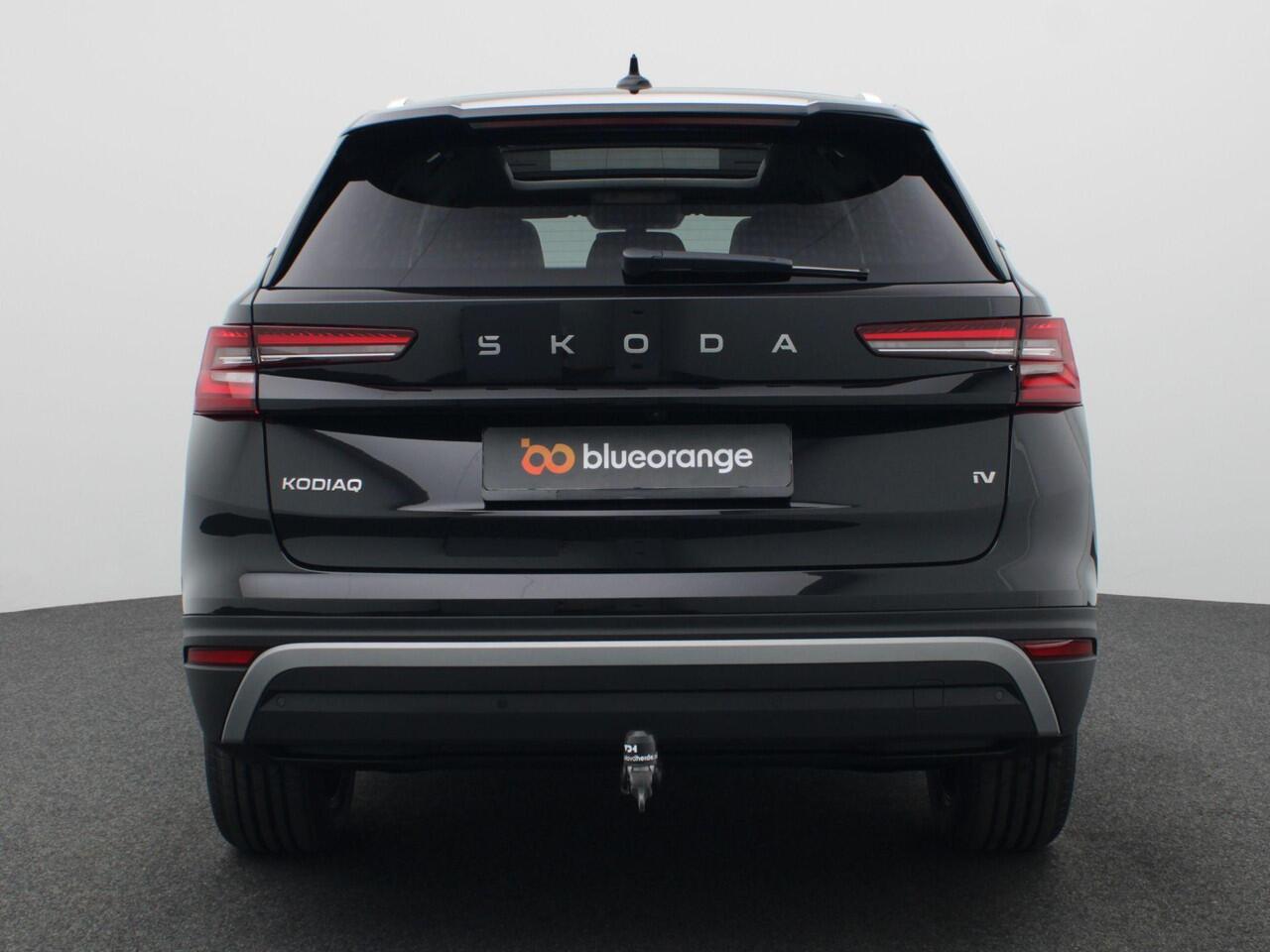 Skoda Kodiaq 1.5 TSI PHEV Business Edition Plus 204PK DSG Pano-Schuifdak, Trekhaak, 19" LM Velgen, Stoelverwarming voor + achter, Keyless, Virtual Pedal, Navi, Side Assist, Stuurwielverwarming, Memorystoel