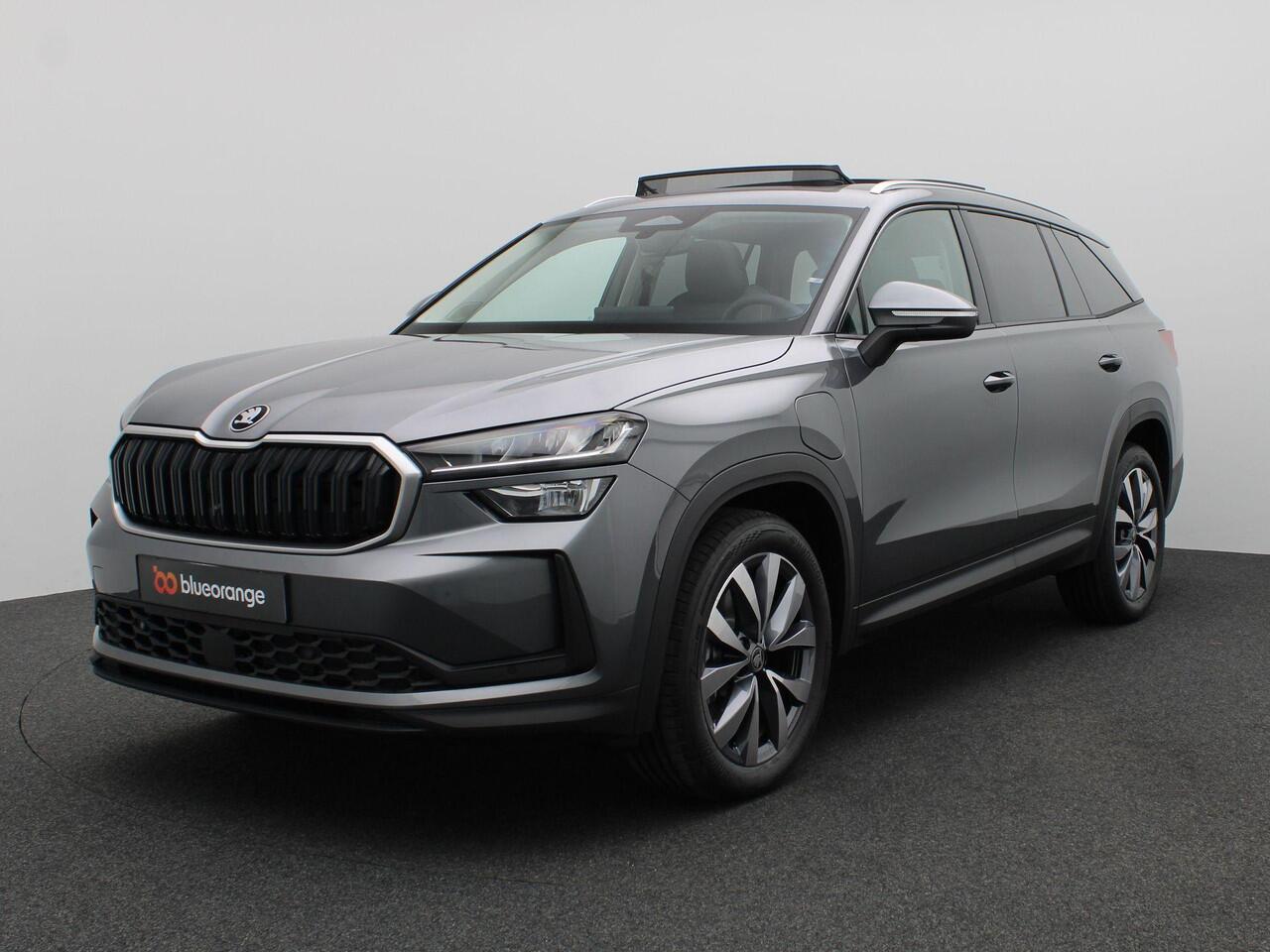 Skoda Kodiaq 1.5 TSI PHEV Business Edition Plus 204PK DSG Pano-Schuifdak, Trekhaak, Side Assist, Virtual Pedal, Memorystoel, Winterpakket, Keyless, Achteruitrijcamera, 19" LM Velgen