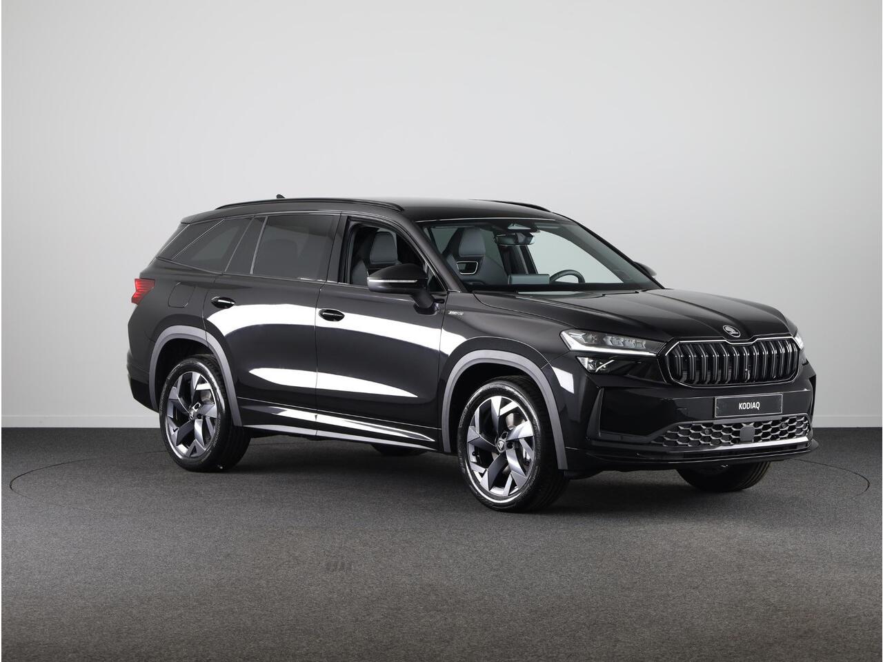 Skoda Kodiaq Sportline Business PHEV 1.5 TSI 204pk | Canton Sound | Panoramadak | Trekhaak | Light & View | Elek. stoelen | Adaptive Cruise | Blind Spot |