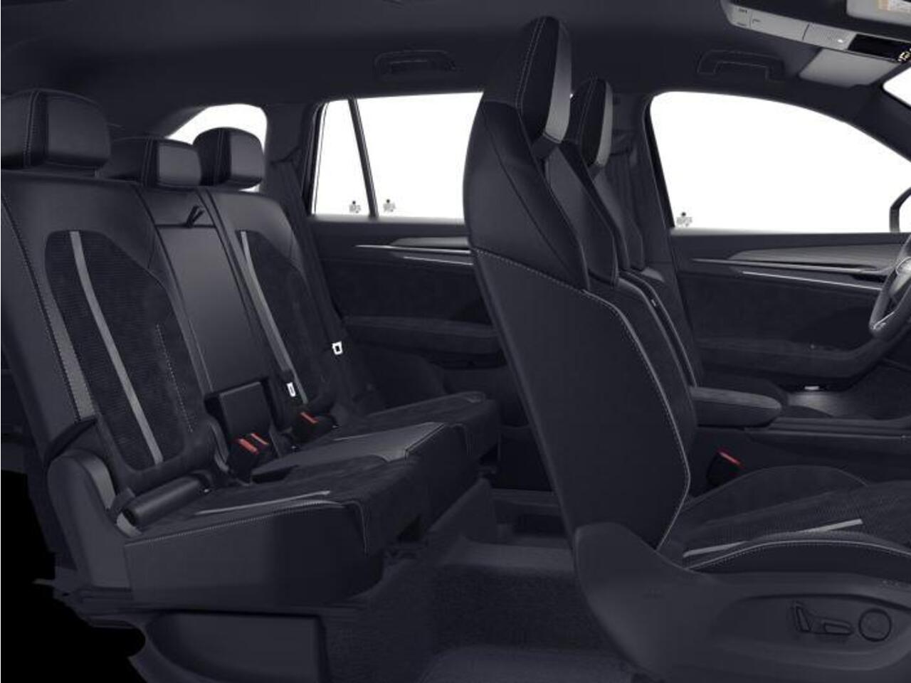 Skoda Kodiaq Sportline Business 1.5 TSI PHEV 204 PK | Trekhaak | Canton audio | Adaptive cruise control | Stoelverwarming