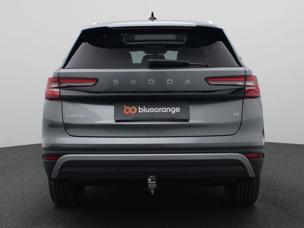 Skoda Kodiaq 1.5 TSI PHEV Business Edition Plus 204PK DSG Pano-Schuifdak, Trekhaak, 19" LM Velgen, Stoelverwarming, Memorystoel, Achteruitrijcamera, Keyless, Side Assist, Elektr. Achterklep