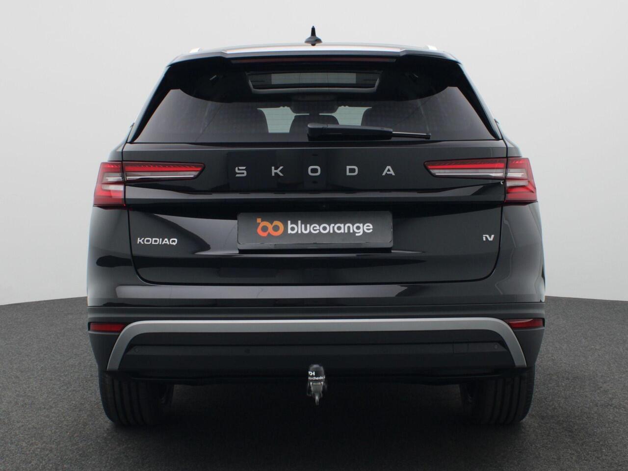 Skoda Kodiaq 1.5 TSI PHEV Business Edition Plus 204PK DSG Pano-Schuifdak, Trekhaak, 19" LM Velgen, Stoelverwarming voor + achter, Keyless, Virtual Pedal, Navi, Side Assist, Stuurwielverwarming, Memorystoel