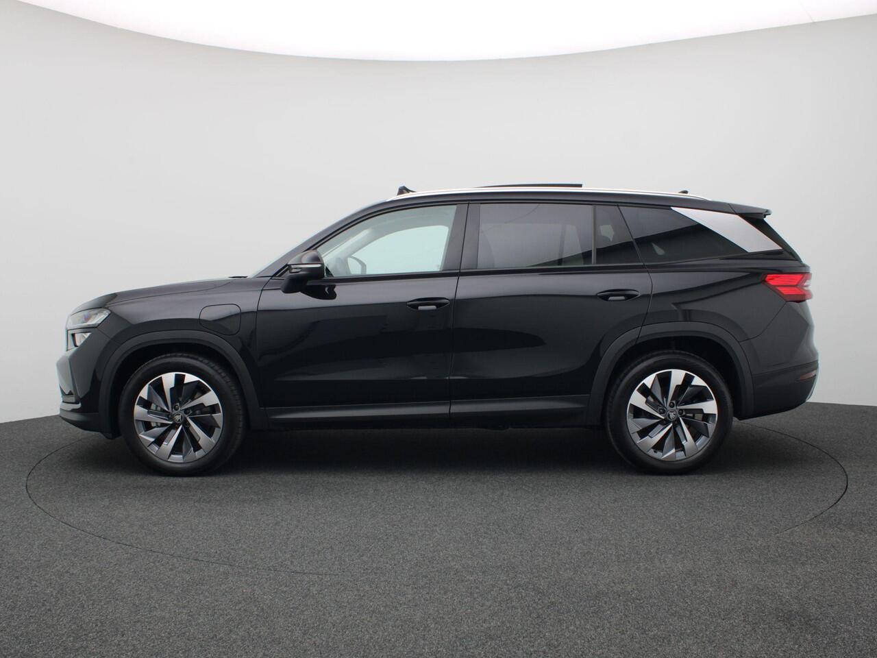 Skoda Kodiaq 1.5 TSI PHEV Business Edition Plus 204PK DSG Pano-Schuifdak, Trekhaak, 19" LM Velgen, Stoelverwarming voor + achter, Keyless, Virtual Pedal, Navi, Side Assist, Stuurwielverwarming, Memorystoel
