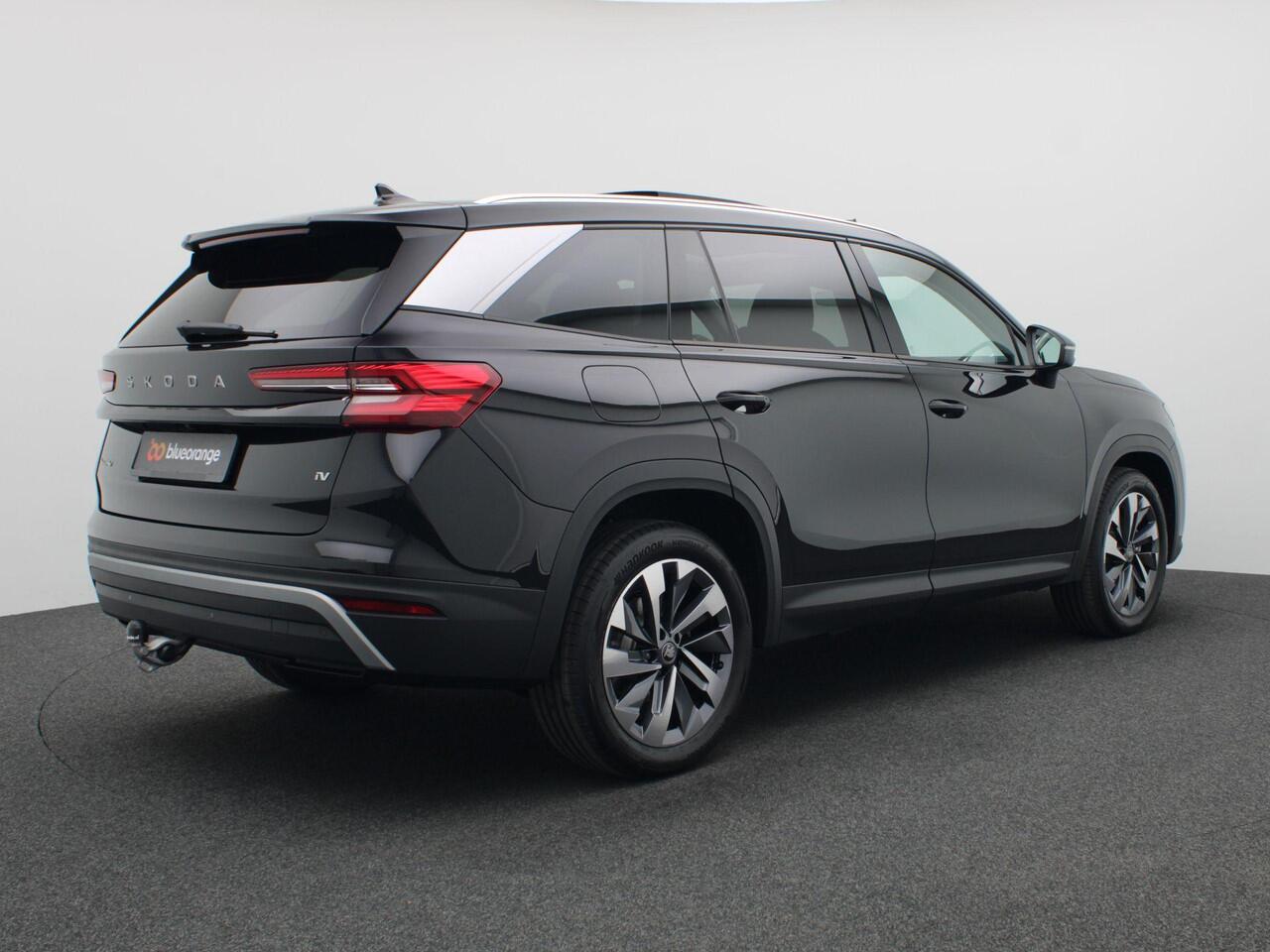 Skoda Kodiaq 1.5 TSI PHEV Business Edition Plus 204PK DSG Pano-Schuifdak, Trekhaak, 19" LM Velgen, Stoelverwarming voor + achter, Keyless, Virtual Pedal, Navi, Side Assist, Stuurwielverwarming, Memorystoel