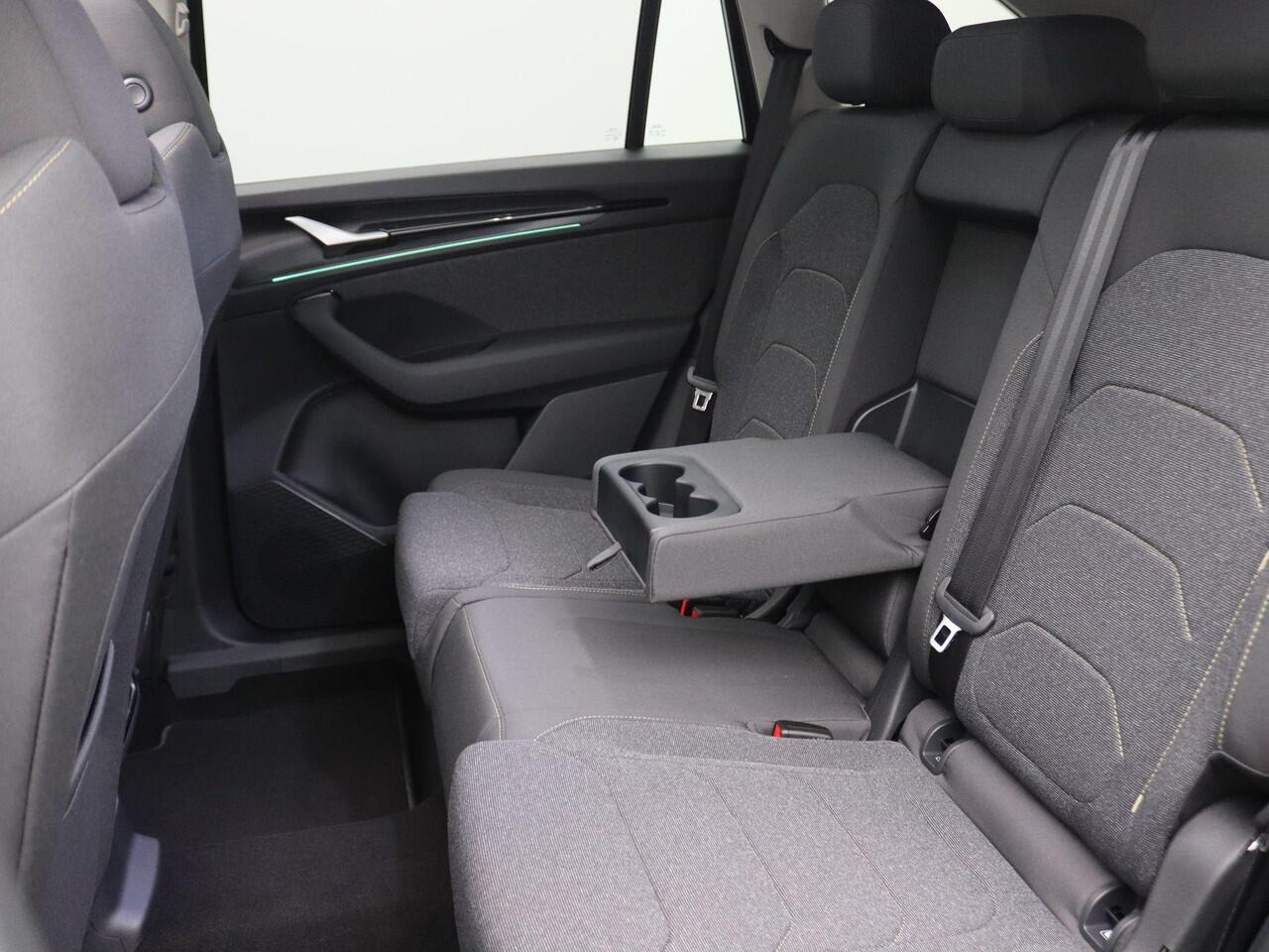Skoda Kodiaq 1.5 TSI PHEV Business Edition Plus 204PK DSG Pano-Schuifdak, Trekhaak, 19" LM Velgen, Stoelverwarming voor + achter, Keyless, Virtual Pedal, Navi, Side Assist, Stuurwielverwarming, Memorystoel