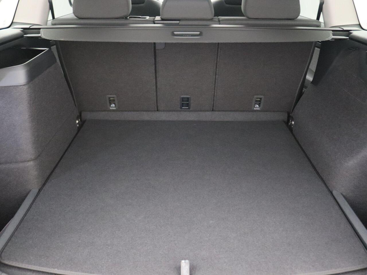 Skoda Kodiaq 1.5 TSI PHEV Business Edition Plus 204PK DSG Pano-Schuifdak, Trekhaak, 19" LM Velgen, Stoelverwarming, Memorystoel, Achteruitrijcamera, Keyless, Side Assist, Elektr. Achterklep