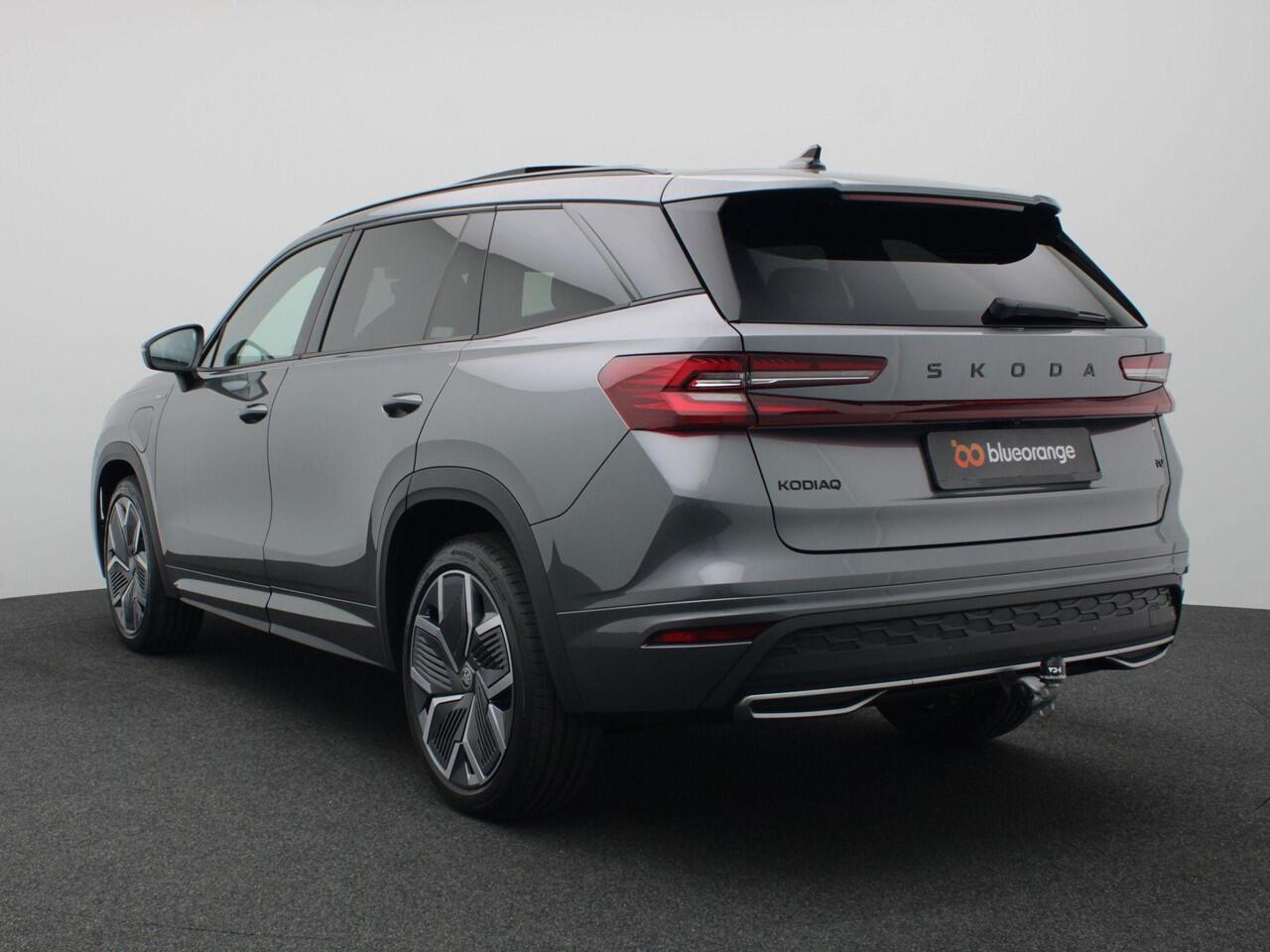 Skoda Kodiaq 1.5 TSI PHEV Sportline Business 204PK DSG Pano-Schuifdak, Trekhaak, Dynamic Chassis, 20" LM Velgen, Stoel-Stuurverwarming, Memorystoelen, Canton Audio, Elektr. Achterklep, Winterpakket