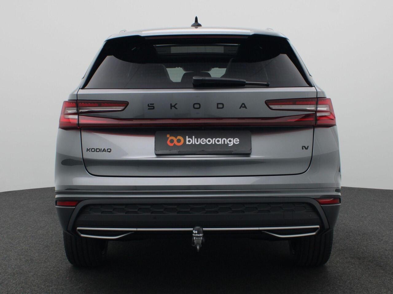 Skoda Kodiaq 1.5 TSI PHEV Sportline Business 204PK DSG Pano-Schuifdak, Trekhaak, Dynamic Chassis, 20" LM Velgen, Stoel-Stuurverwarming, Memorystoelen, Canton Audio, Elektr. Achterklep, Winterpakket
