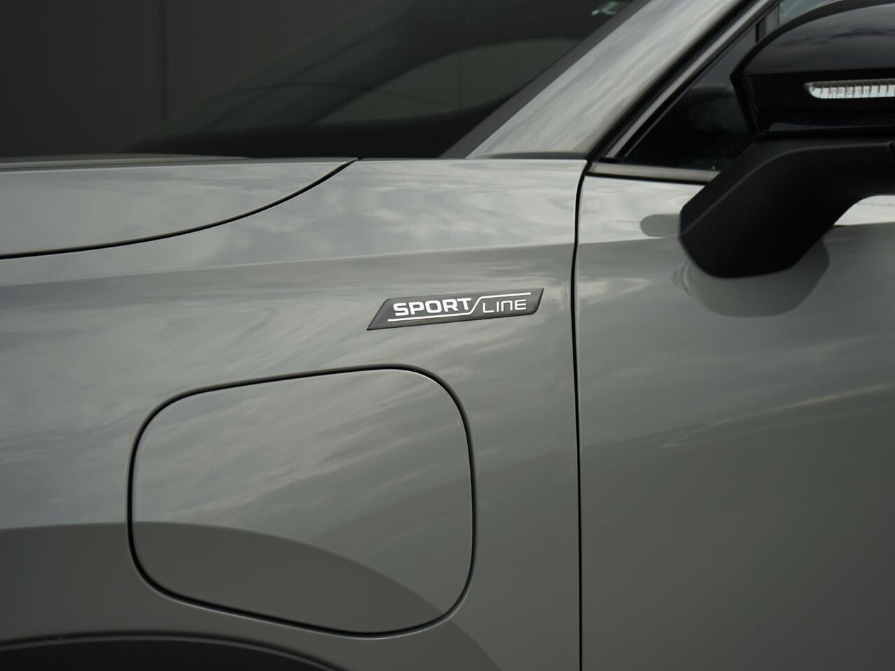 Skoda Kodiaq 1.5 TSI iV 150 kW DSG Sportline PHEV / Nieuw / Matrix / Panoramadak / Trekhaak / Lichtband in de grille / Achteruitrijcamera / Bestuurdersstoel met memory