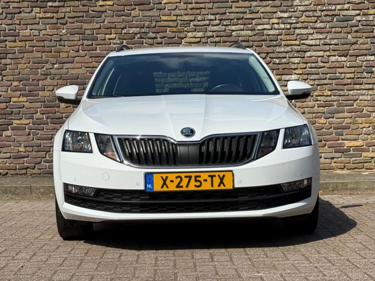 Skoda OCTAVIA 1.0 TSI Combi Navi DAB+ Stoelverwarming Carplay