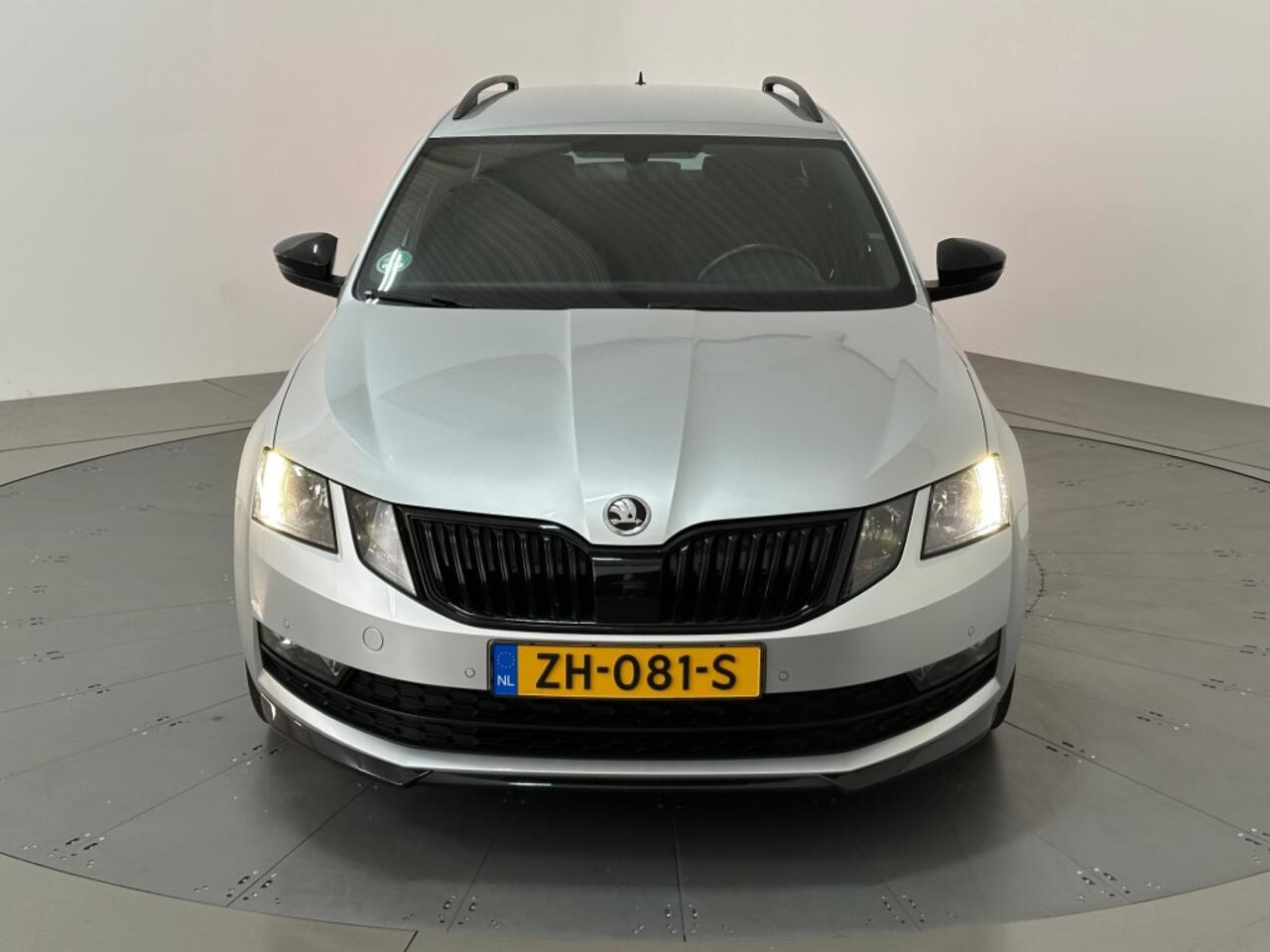 Skoda OCTAVIA 1.0 TSI SPORT BUSINESS 57.000KM