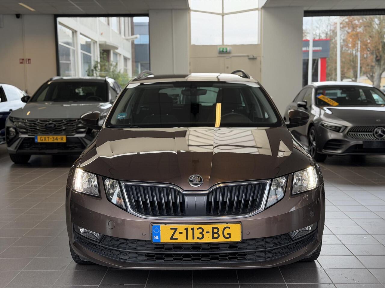 Skoda OCTAVIA Combi 1.0 TSI Greentech Business Edition