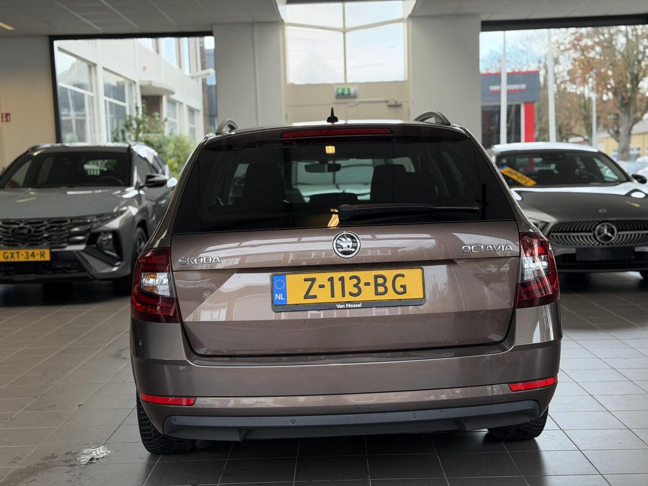 Skoda OCTAVIA Combi 1.0 TSI Greentech Business Edition