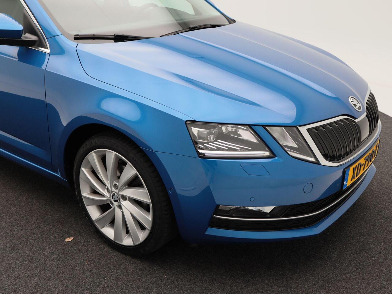 Skoda OCTAVIA Combi 1.0 TSi 115 Pk Style Business | Adaptive Cruise | Canton | Stoelverwarming | Parkeersensoren | Navigatie | Carplay | 18 inch | 92.102 Km!!