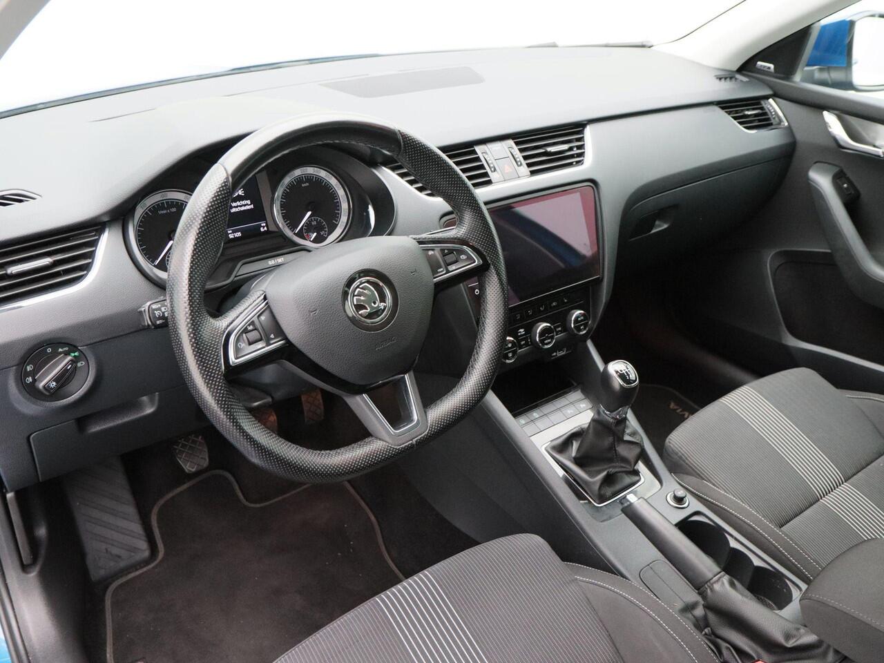 Skoda OCTAVIA Combi 1.0 TSi 115 Pk Style Business | Adaptive Cruise | Canton | Stoelverwarming | Parkeersensoren | Navigatie | Carplay | 18 inch | 92.102 Km!!