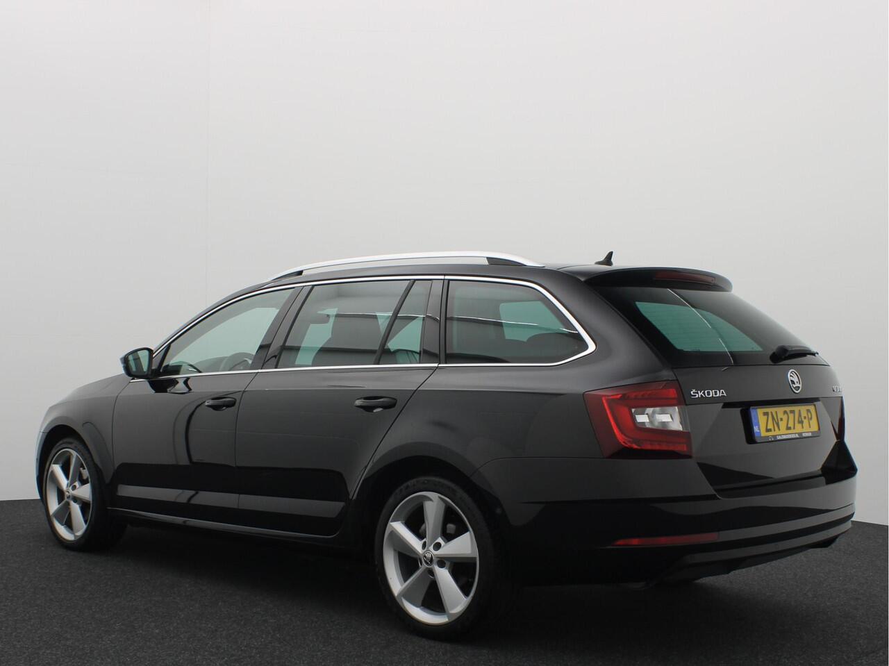 Skoda OCTAVIA Combi 1.5 TSI Greentech Style Business AUTOMAAT / RS-STOELEN / VIRTUAL / CANTON / KEYLESS / FULL LED / STOELVERW / NL-AUTO