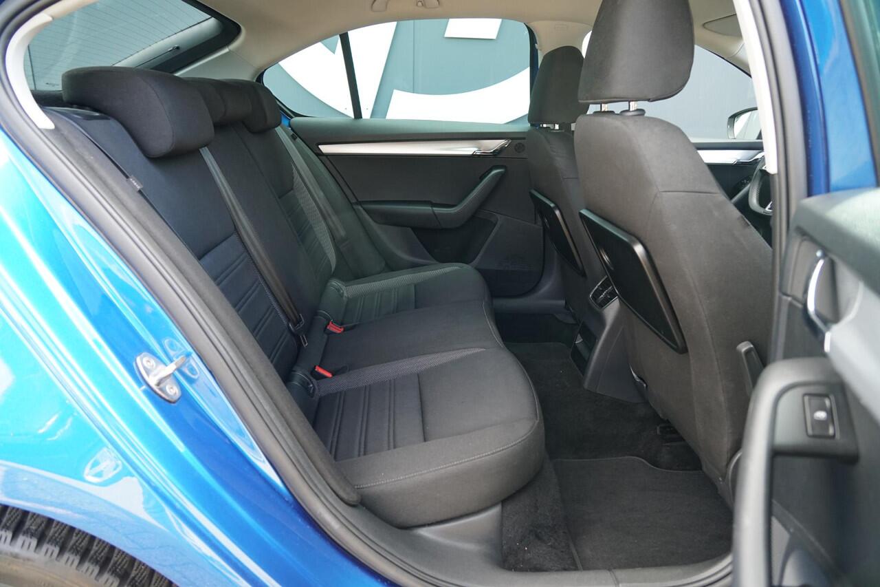 Skoda OCTAVIA 1.5 TSI Greentech Ambition Business Automaat + TREKHAAK / KEYLESS / VOORRUITVERWARMING