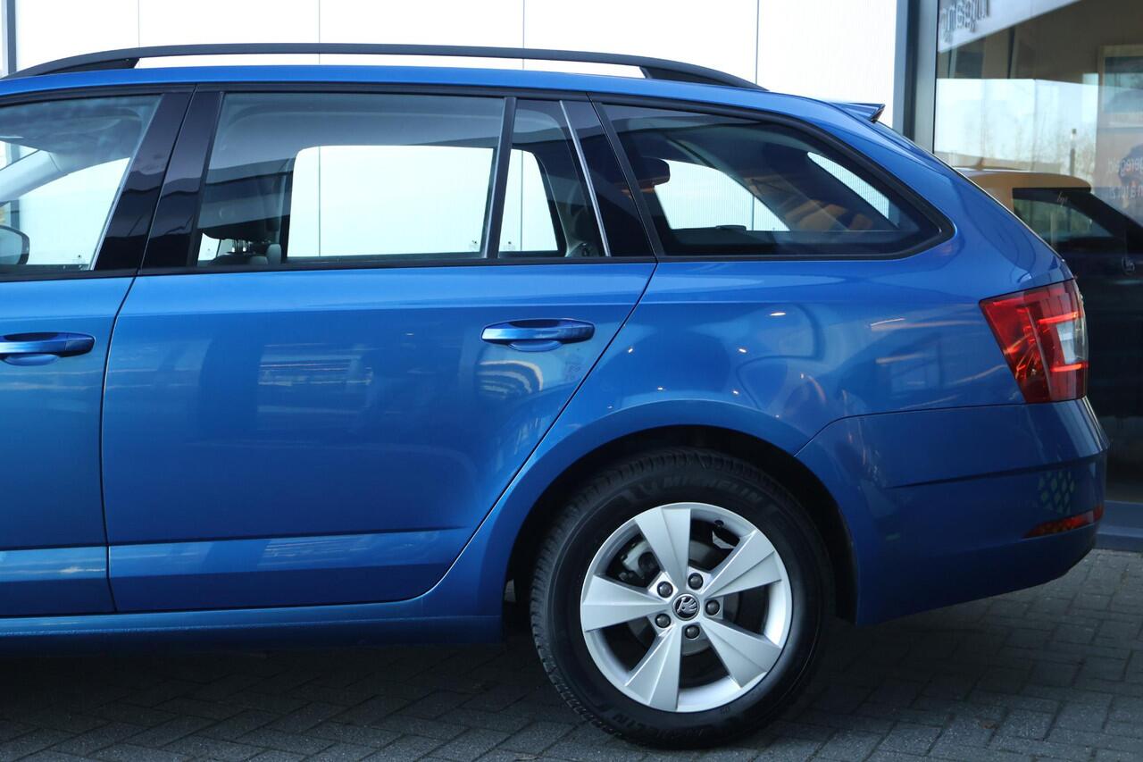 Skoda OCTAVIA Combi 1.0 TSI Greentech Ambition Business