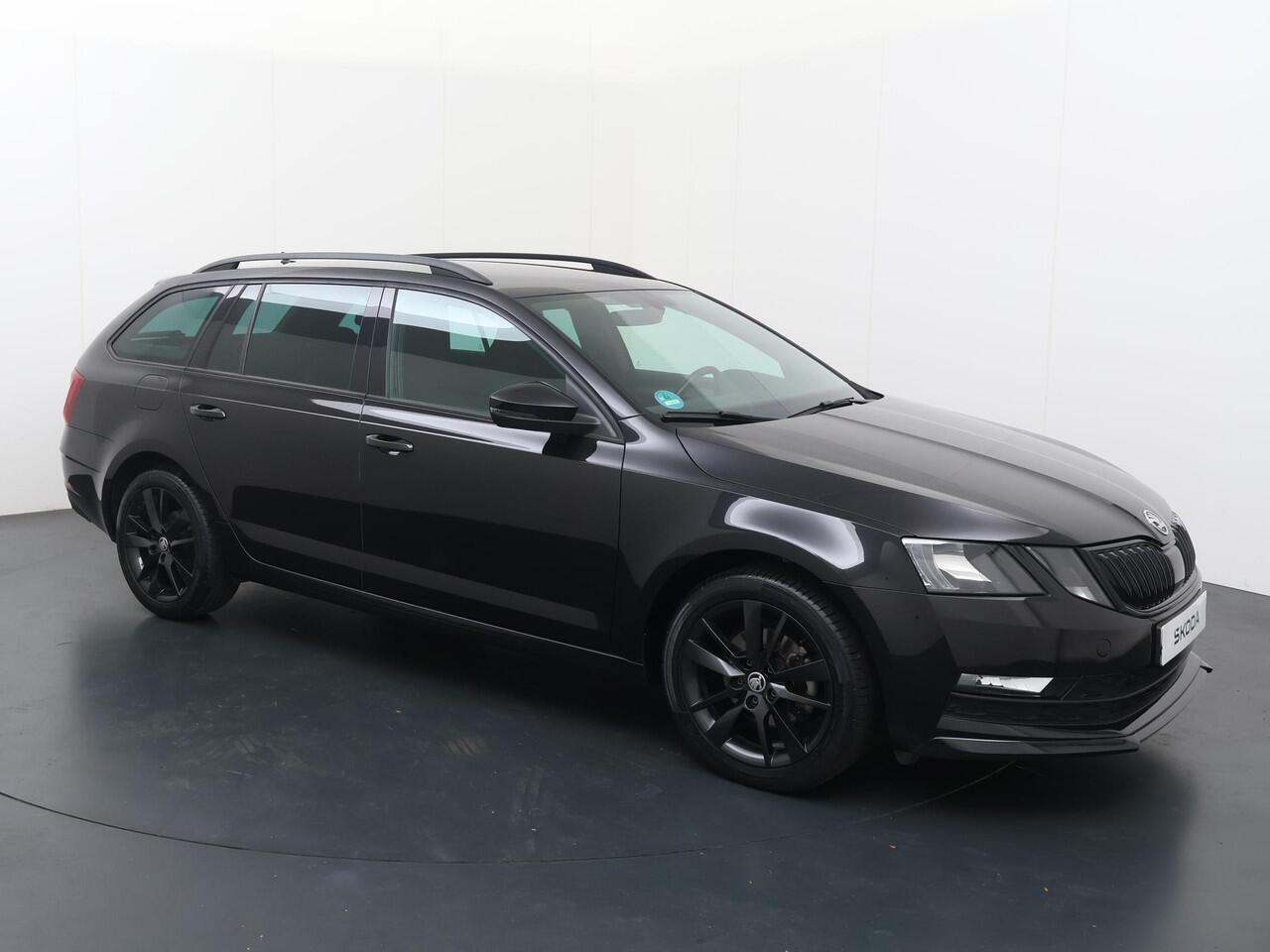 Skoda OCTAVIA Combi 1.5 TSI Greentech Sport Business | 150 PK | Automaat | Achteruitrij camera | Cruisecontrol | Navigatie