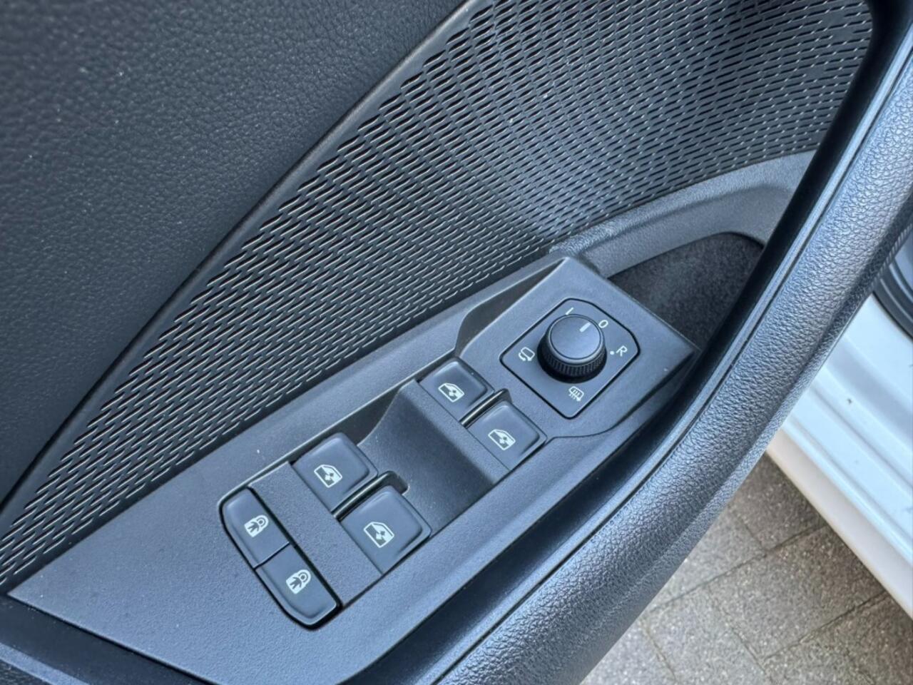 Skoda OCTAVIA 1.5 TSI First Ed. Nw. Model,Crystal LED,Virtual,Lane Ass.,Carpla