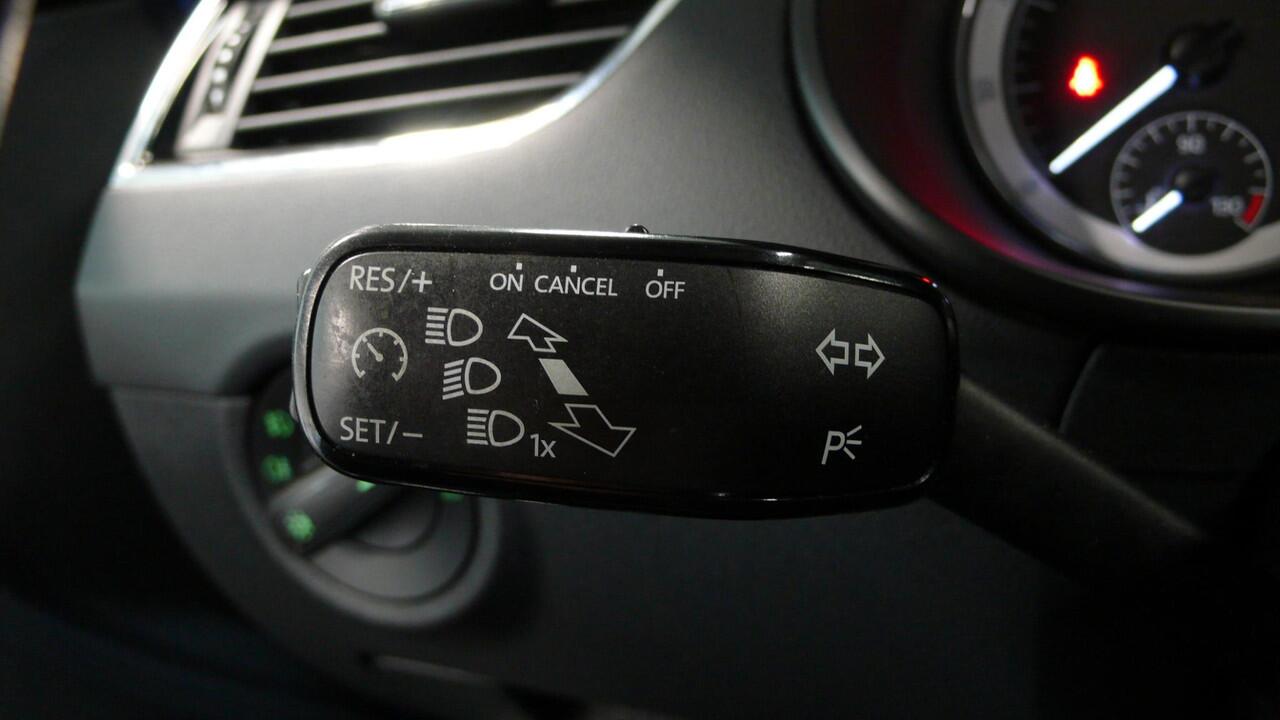 Skoda OCTAVIA Combi 1.0 TSI Greentech Business Edition | Navi |