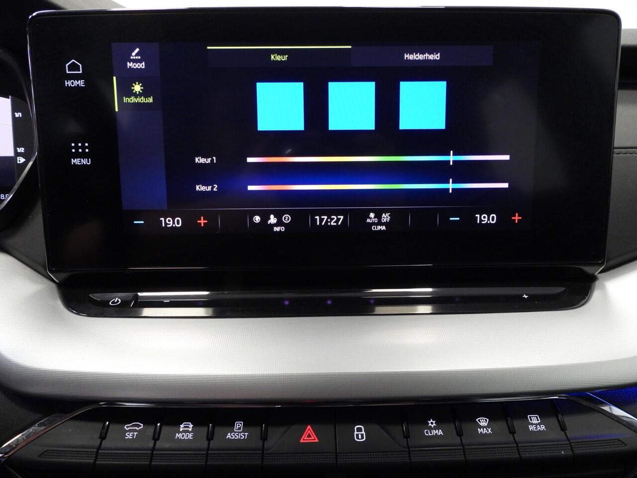 Skoda OCTAVIA Combi 1.0 e-TSI Aut. Business Edition NAVI/ADAPT.CRUISE/TREKHAAK/LED/17"LMV!