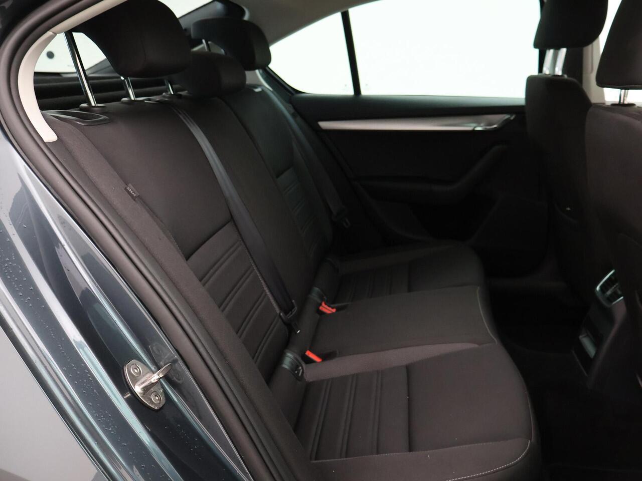 Skoda OCTAVIA 1.5 TSI 150 PK DSG AUT. + APPLE CARPLAY | TREKHAAK