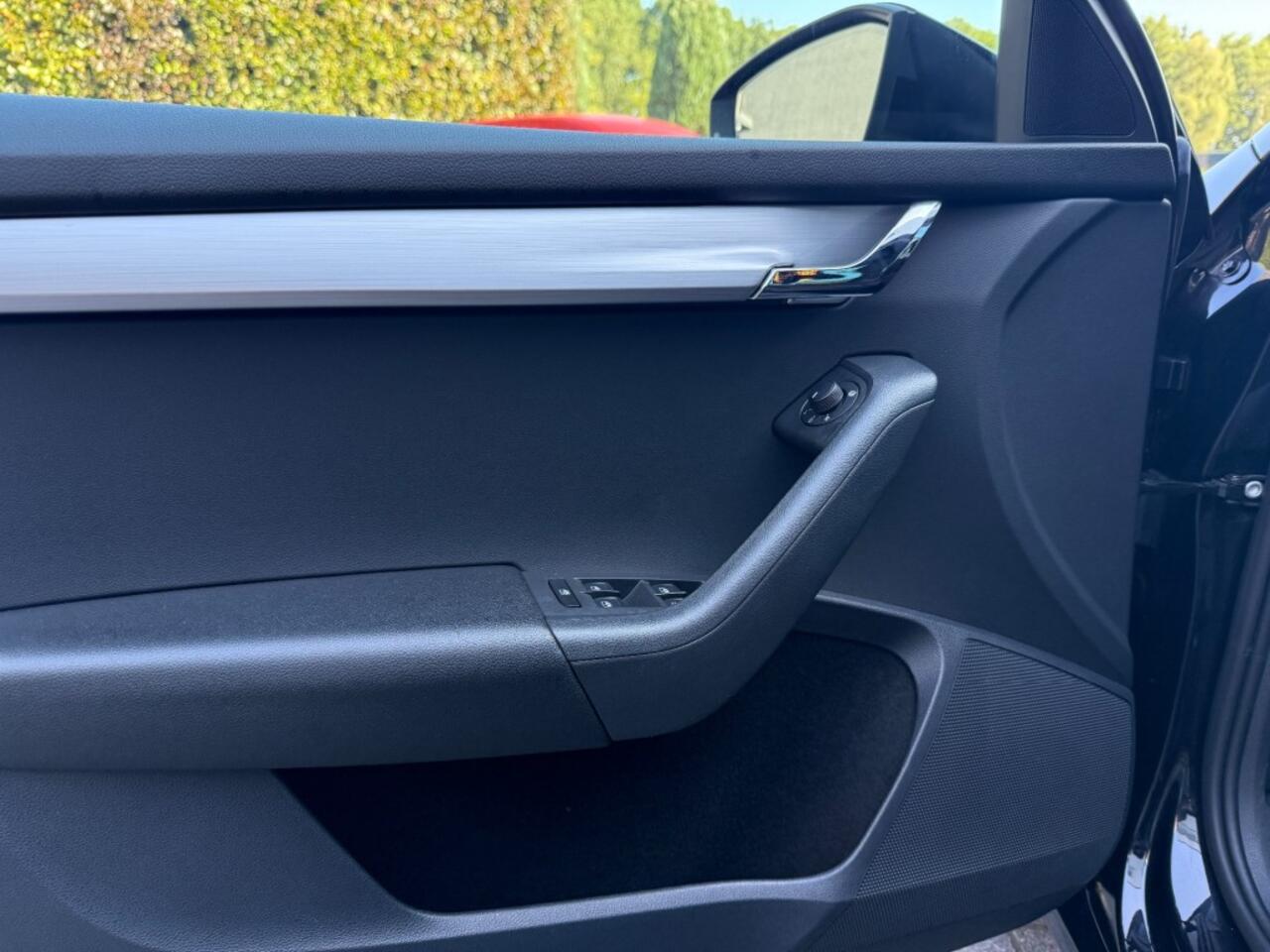 Skoda OCTAVIA Combi 1.5 TSI Sportline,Pano,Schaalstoel,Navi,Clima,Cruise,