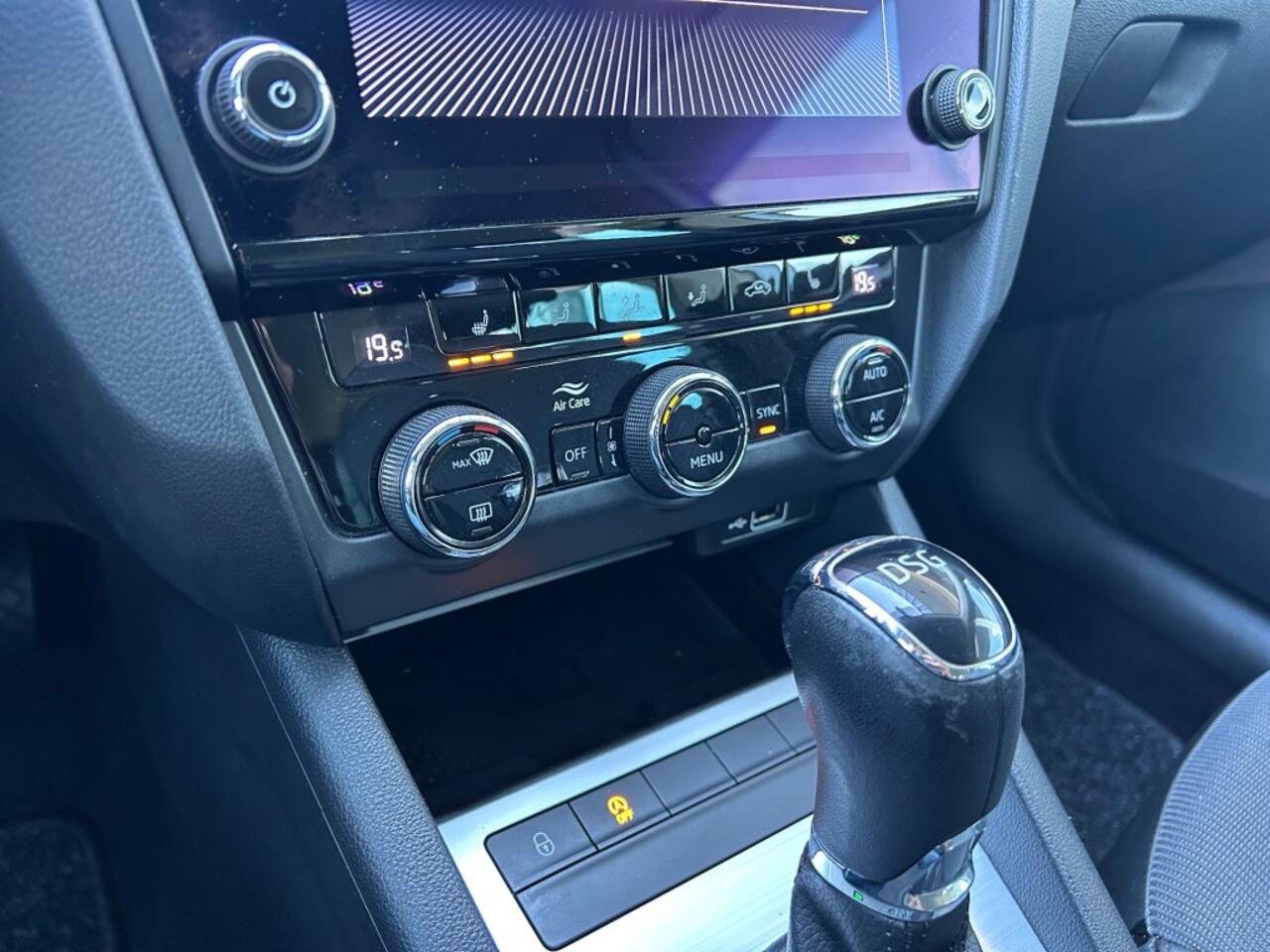 Skoda OCTAVIA 1.5 TSI Greentech Business Edition