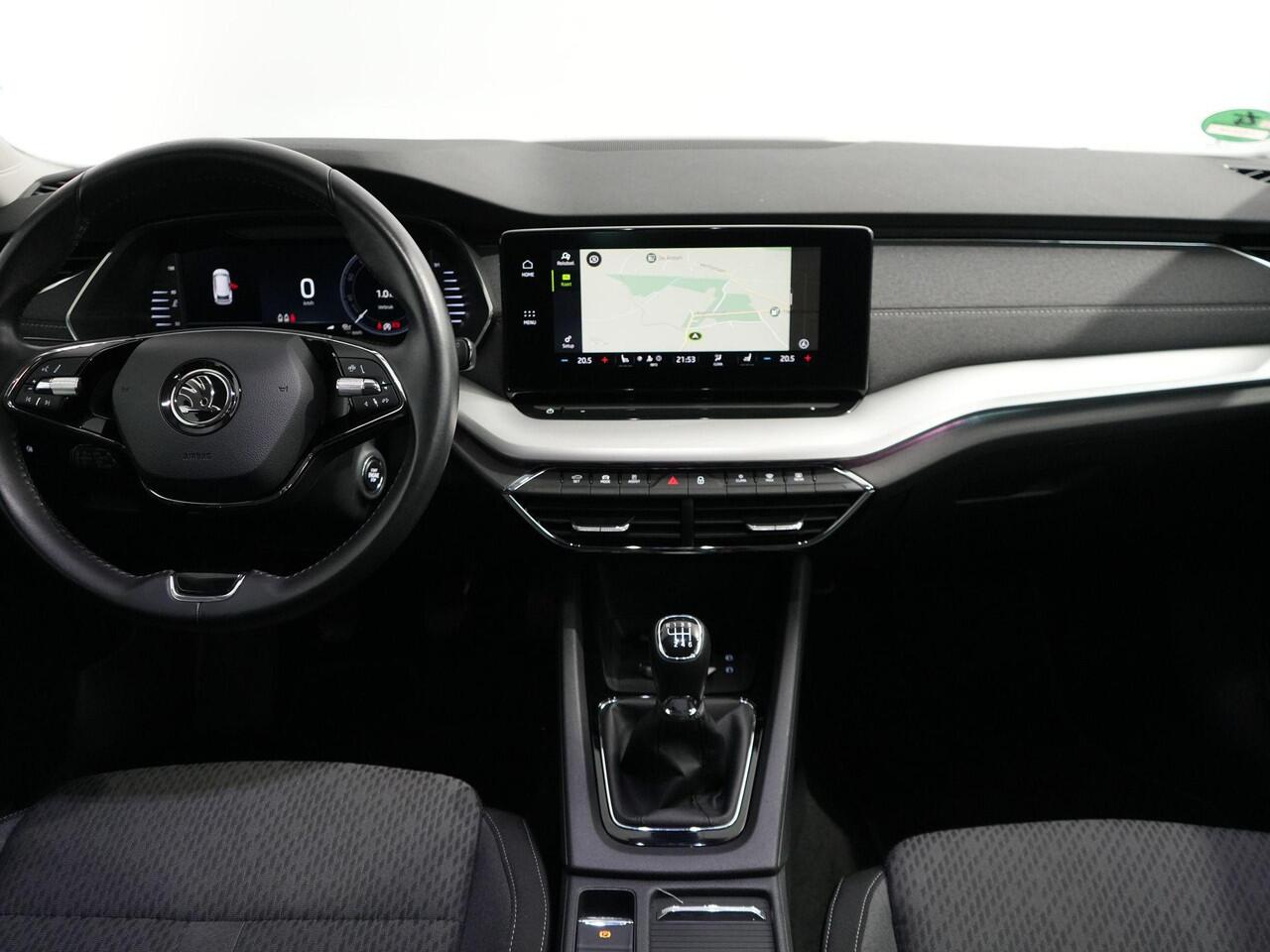 Skoda OCTAVIA Combi 1.5 TSI First Edition | Matrix | Carplay | Keyless |