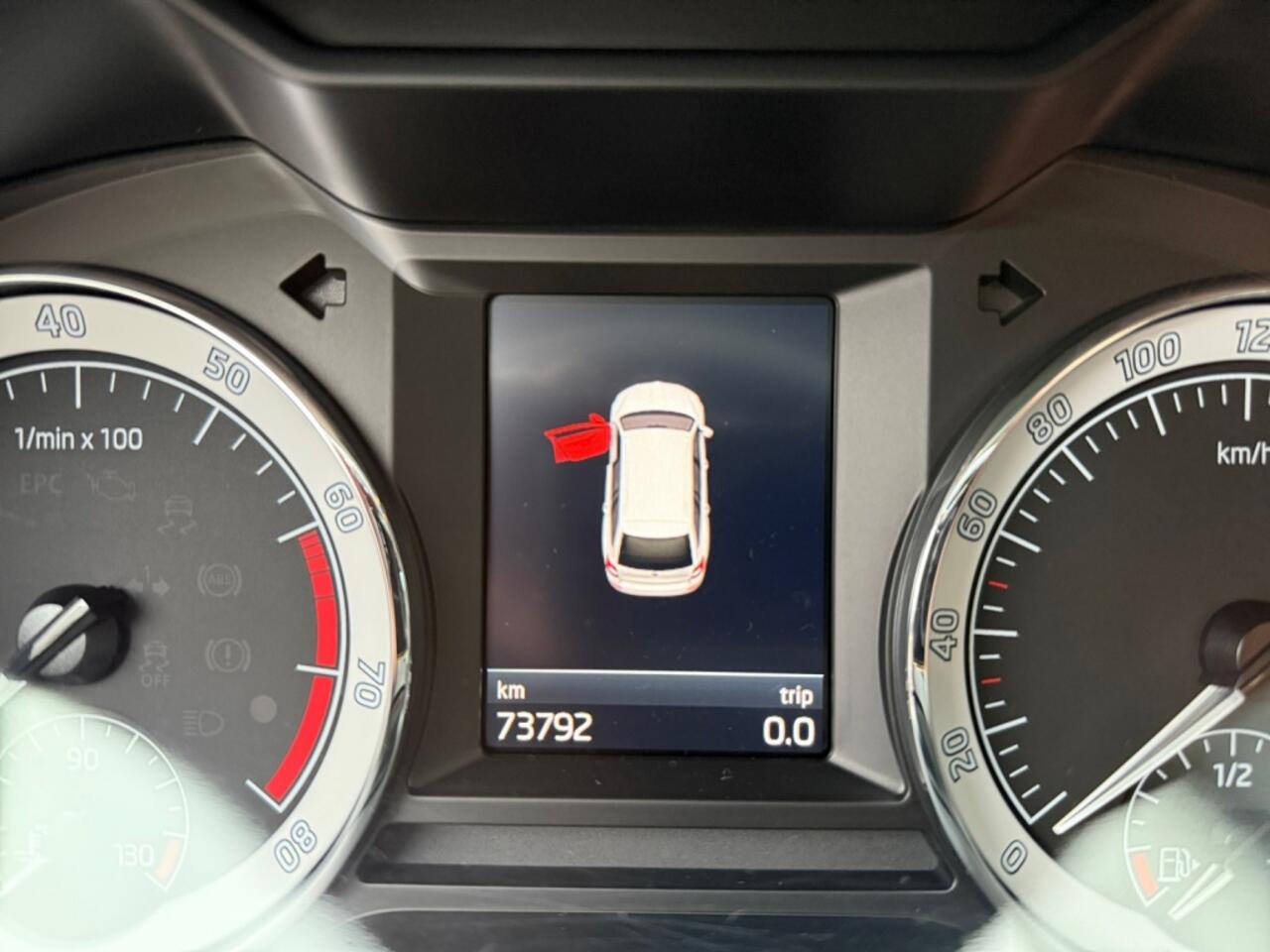 Skoda OCTAVIA 1.0 TSI Business Edition | PDC voor achter | navigatie | cruise-