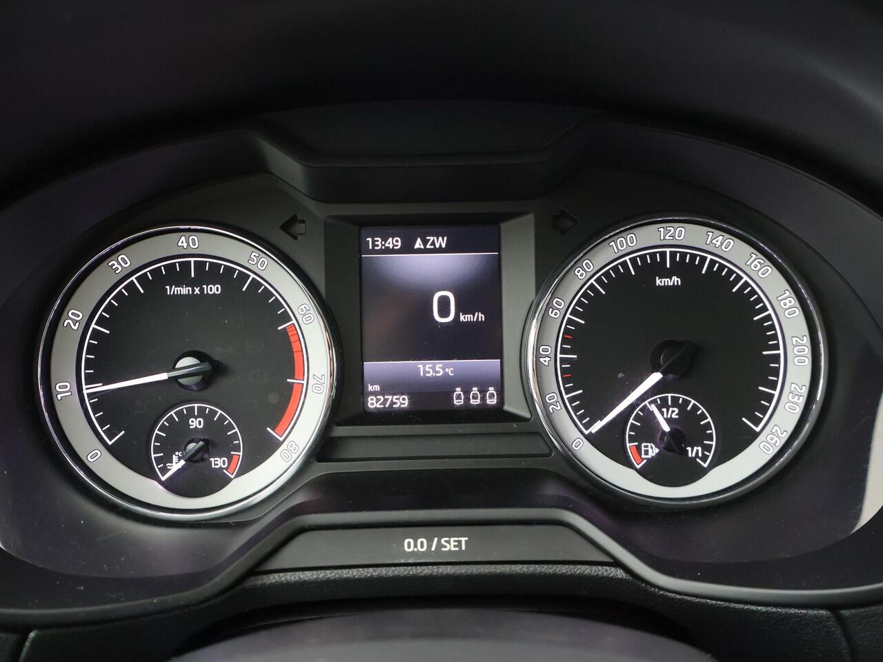 Skoda OCTAVIA Combi 1.0 TSI Greentech Business Edition | 116 PK | Trekhaak | Verwarmde voorstoelen | Apple Carplay/Android Auto |