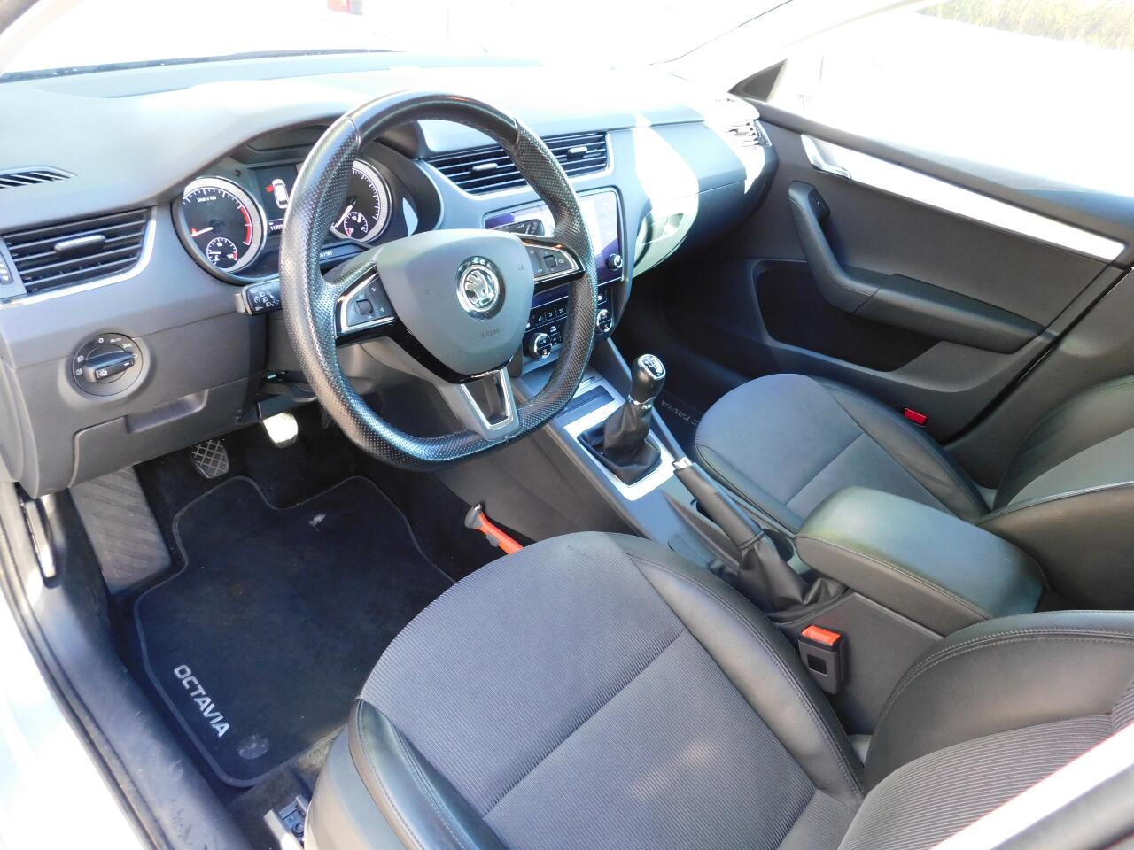 Skoda OCTAVIA 1.0TSI 116PK BUSINESS!! All-in Prijs! Trekhaak!