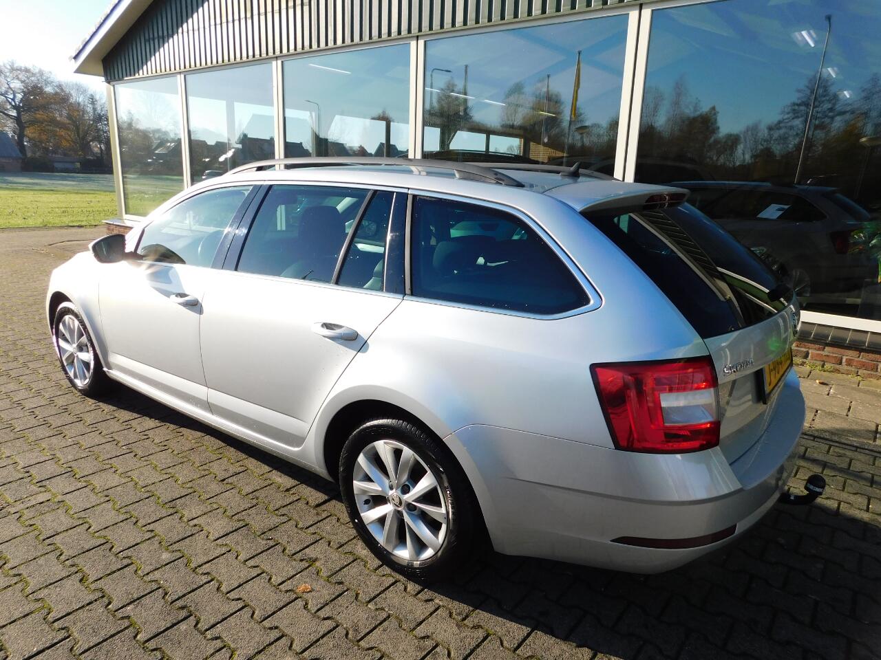 Skoda OCTAVIA 1.0TSI 116PK BUSINESS!! All-in Prijs! Trekhaak!