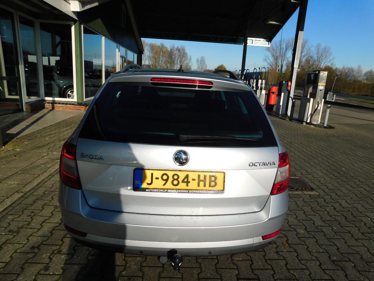 Skoda OCTAVIA 1.0TSI 116PK BUSINESS!! All-in Prijs! Trekhaak!