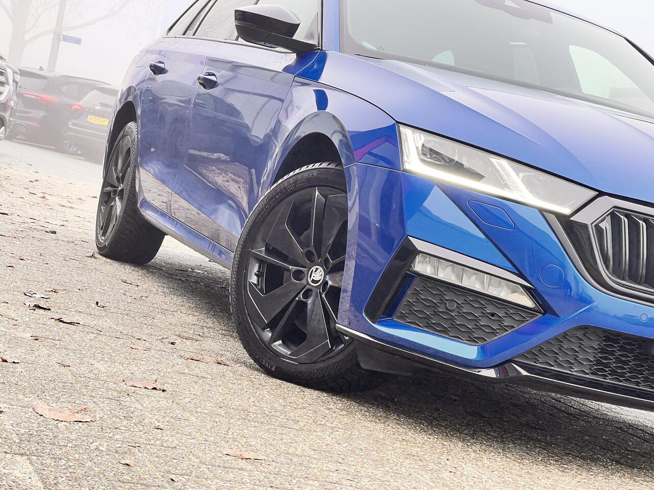 Skoda OCTAVIA Combi 1.4 TSI RS iV PHEV Business | 245pk | Stoel- & Stuurverwarming | Achteruitrijcamera