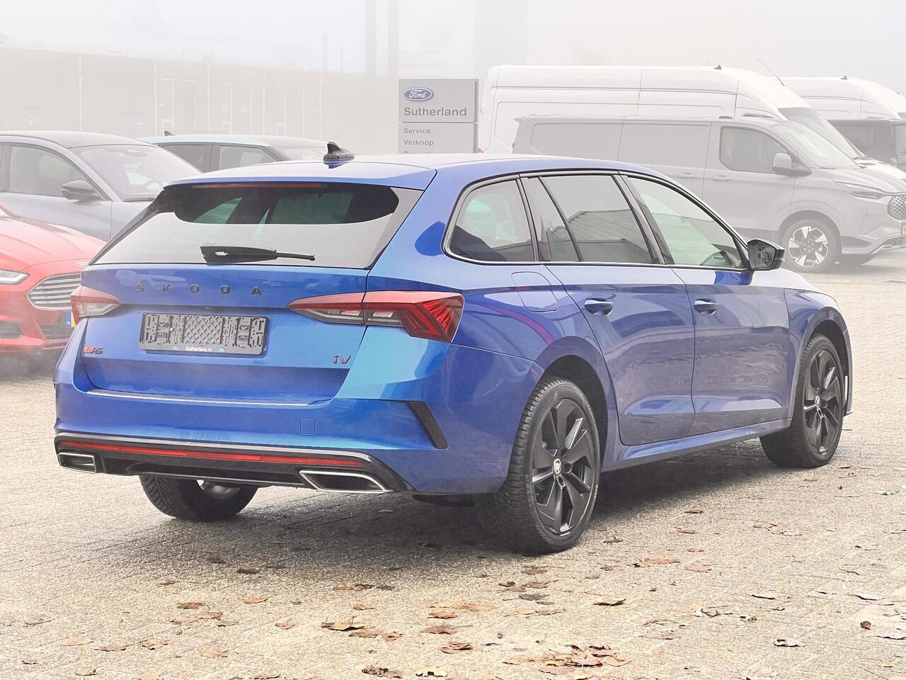 Skoda OCTAVIA Combi 1.4 TSI RS iV PHEV Business | 245pk | Stoel- & Stuurverwarming | Achteruitrijcamera