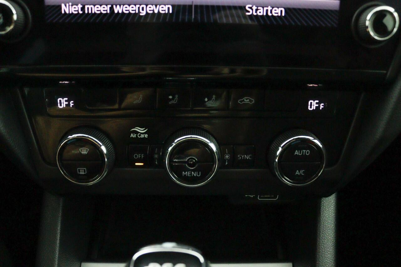 Skoda OCTAVIA Combi 1.5 TSI SPORT*AUTOMAAT*CRUISE*CARPLAY*ECC*HAAK*NAV