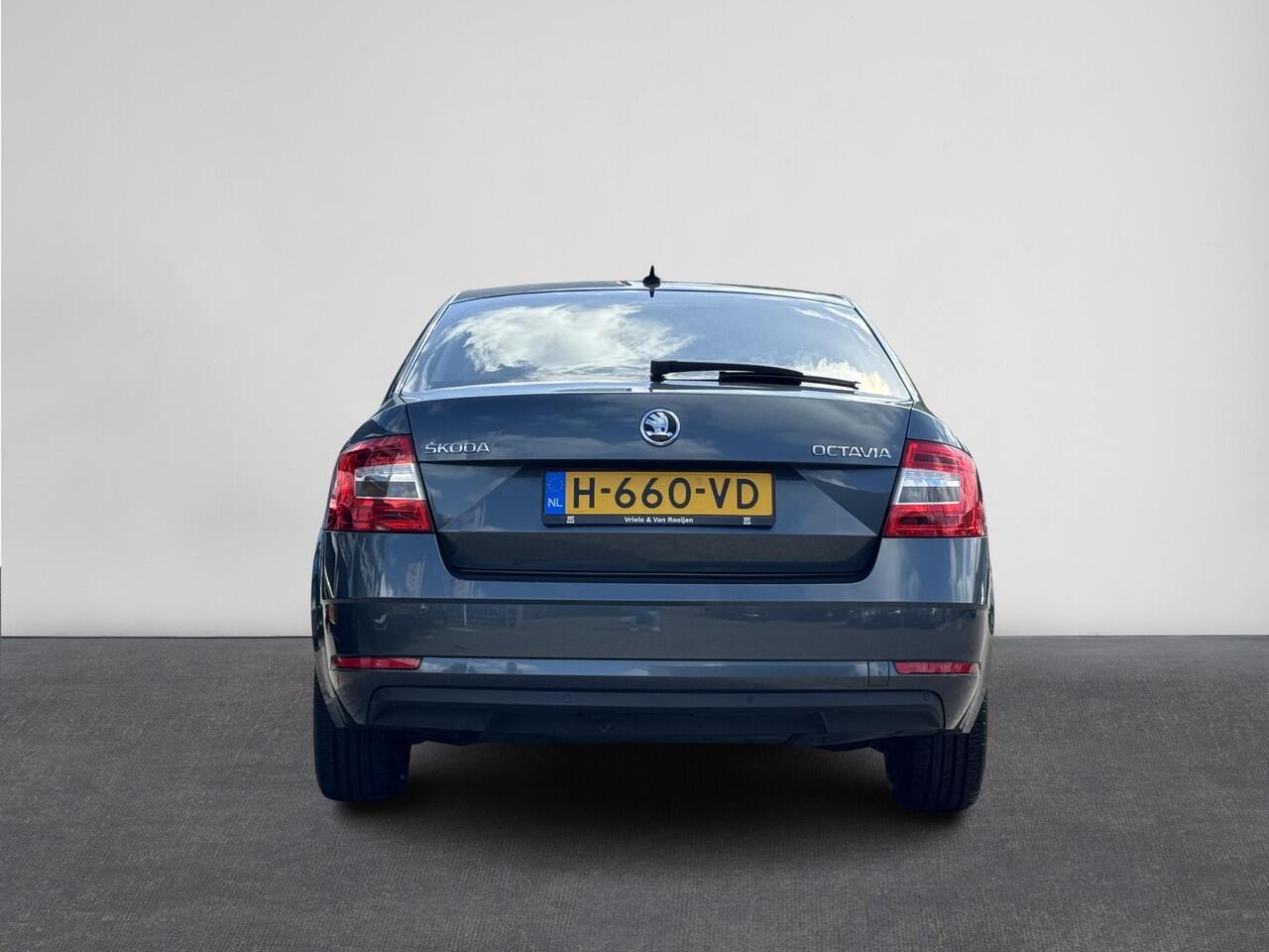 Skoda OCTAVIA 1.0 TSI Greentech Business Edition | Navi | Cruise | PDC | Clima + Stoelverw. | Carplay ( Vestiging - Nieuwegein )